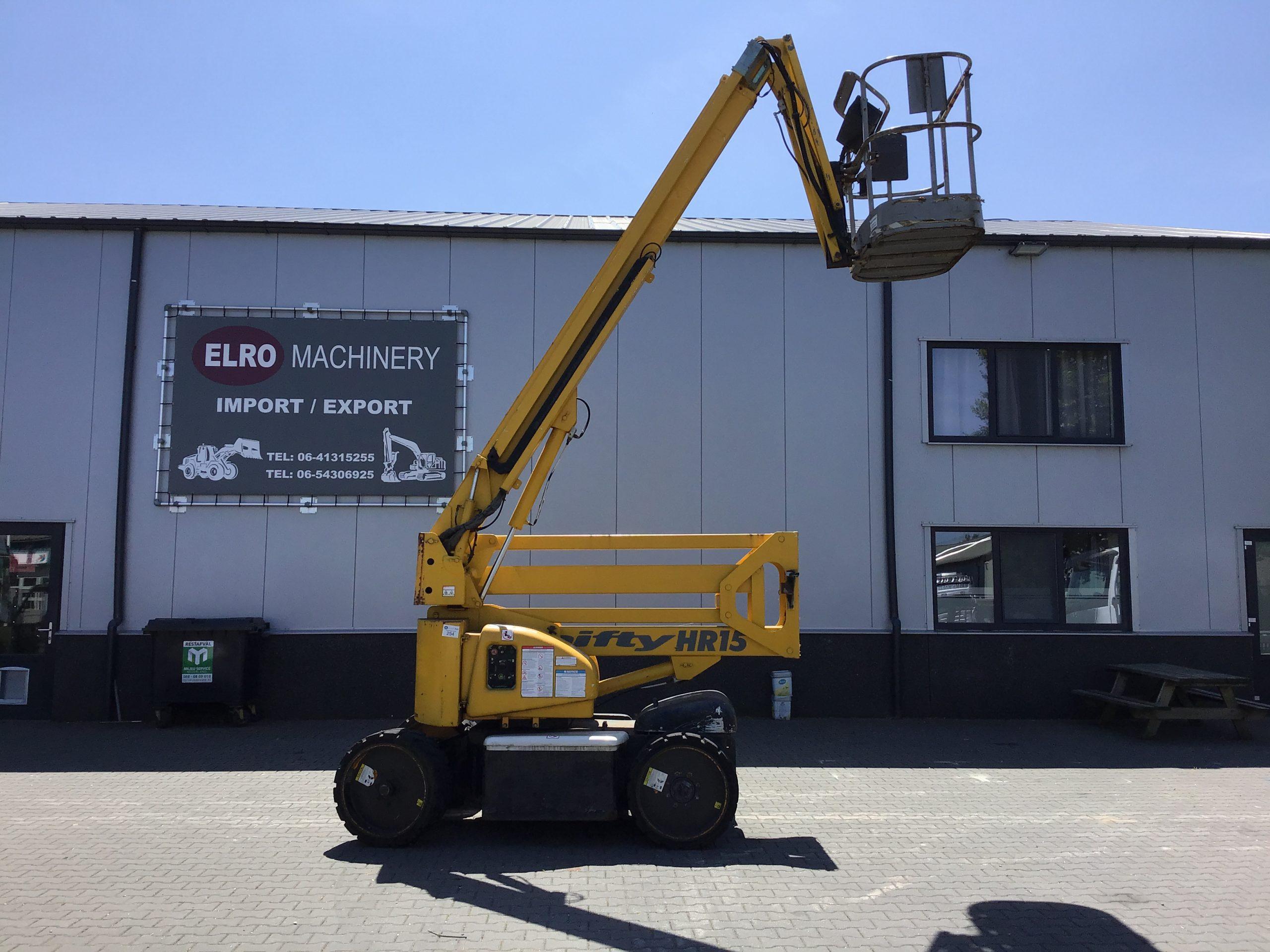 niftylift-zwarte-banden-1